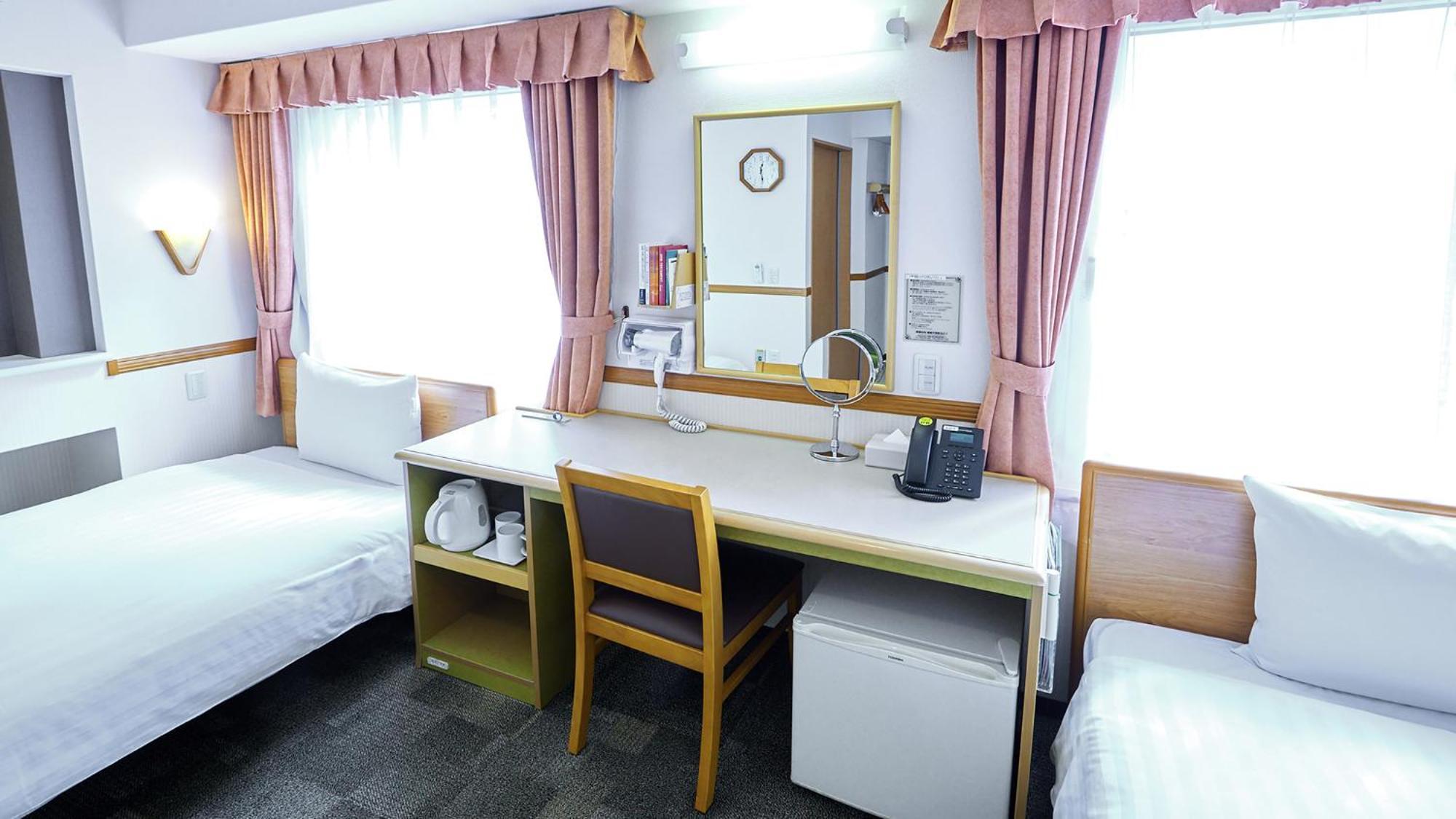 Toyoko Inn Kumamoto Sakuramachi Bus Terminal Mae Room photo