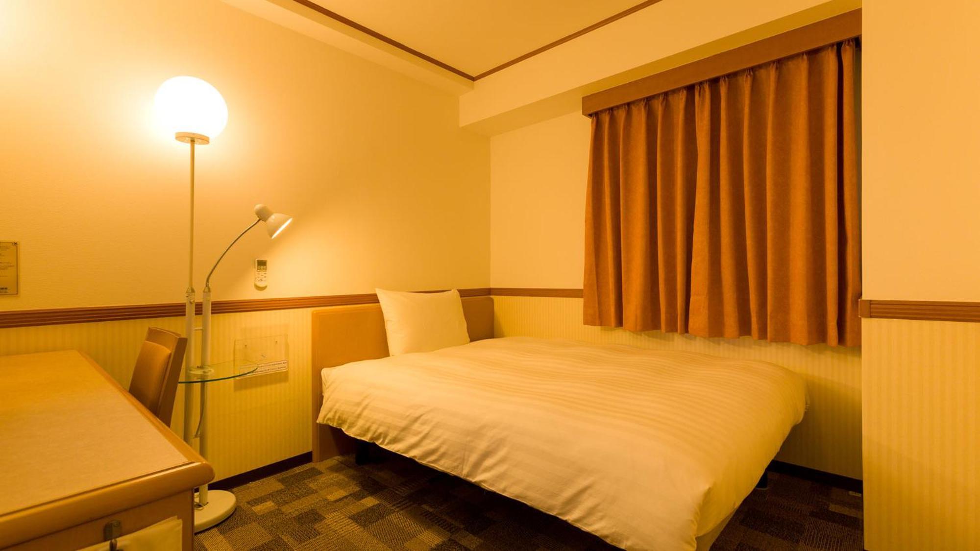 Toyoko Inn Kumamoto Sakuramachi Bus Terminal Mae Room photo