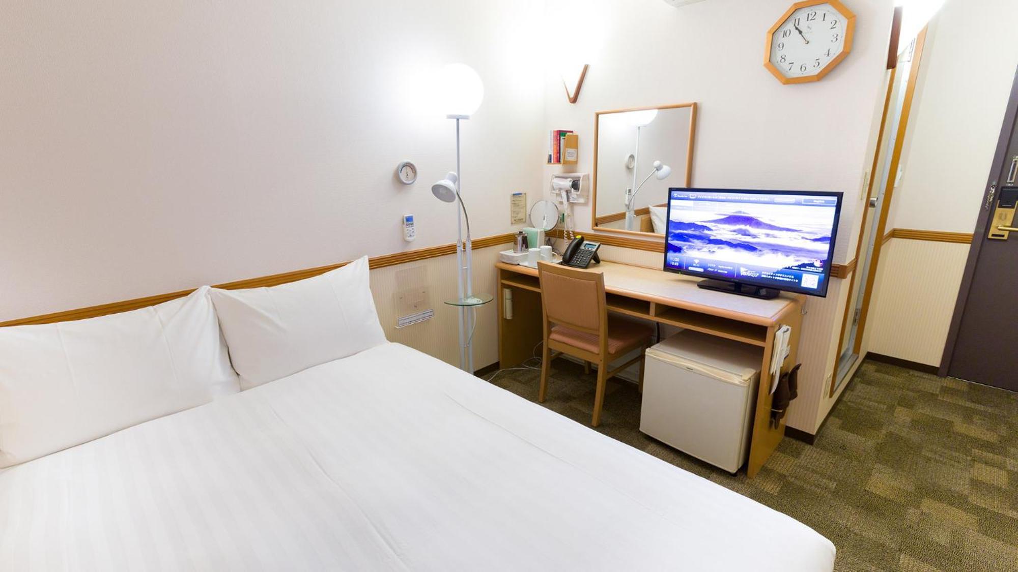 Toyoko Inn Kumamoto Sakuramachi Bus Terminal Mae Room photo